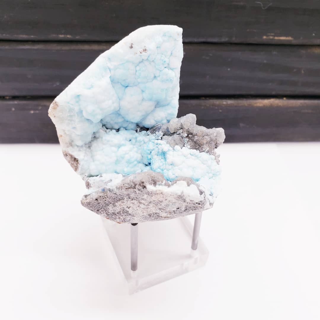 Clear 3 Prong Stand