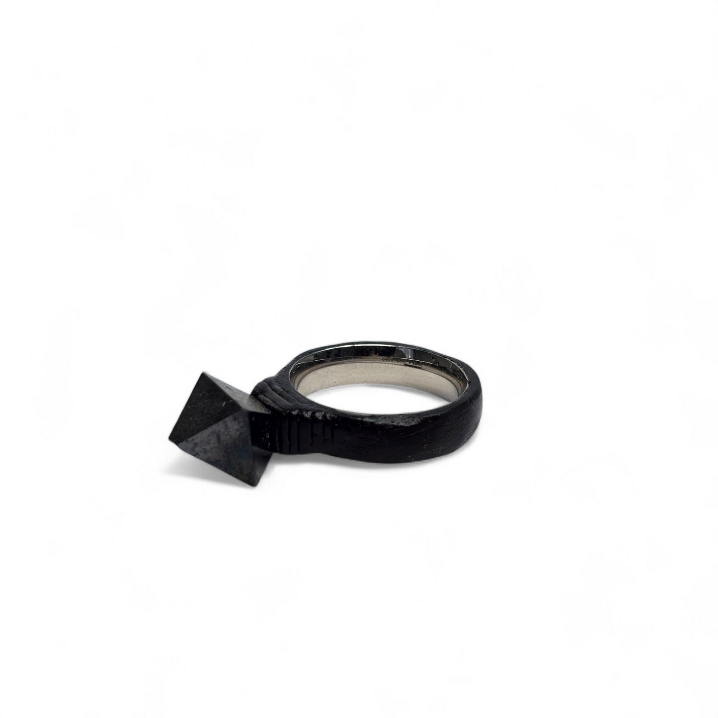 MAGNETITE RING size 12
